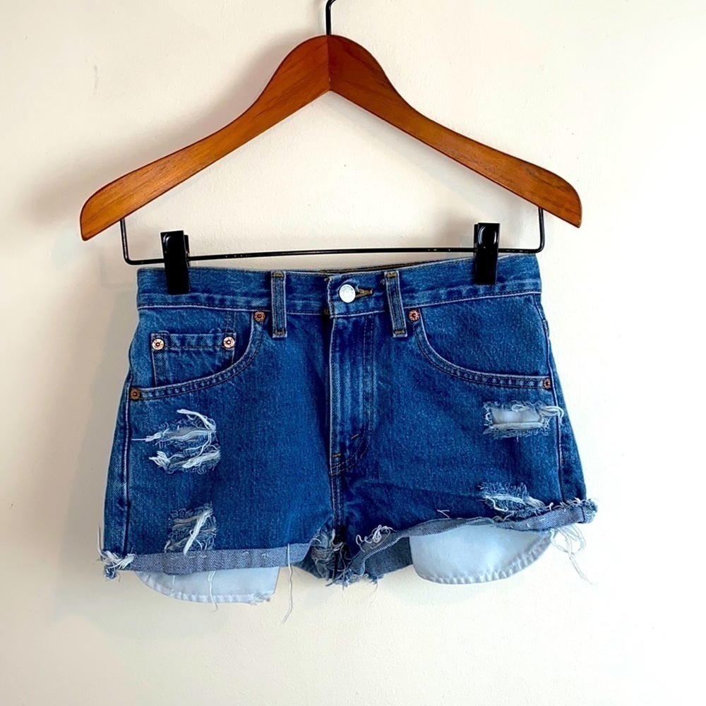 LEVIS 516 cut off high waisted shorts